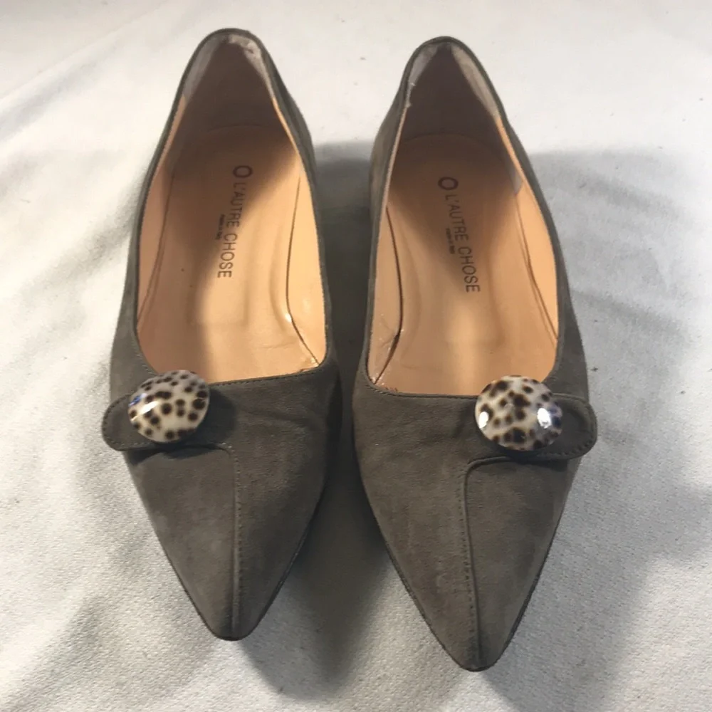 L’Autre Chose Women's Gray Suede Pointy Toe Slip On Shoes with Speckled Accent